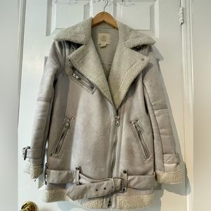 Urban Outfitters Sherpa Lined Oversized Aviator Jacket in Grey
